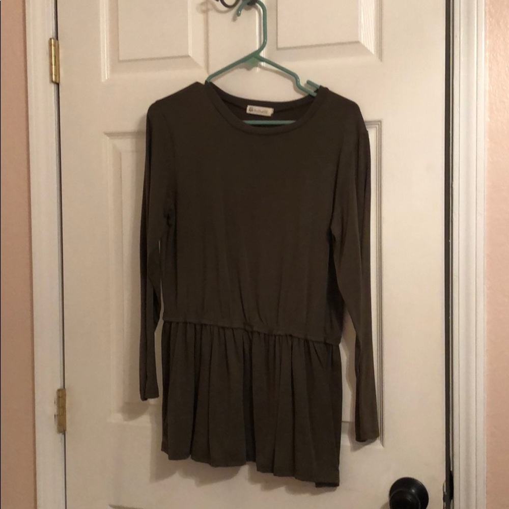 Green Long sleeve shirt